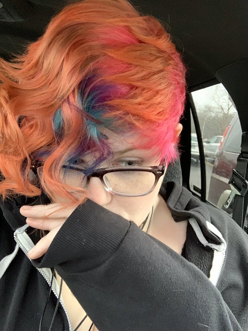 Another not lewd post but my hair is pink and orange https://t.co/00b1tNwtiu<a href="/tag/bbw"class="tags"><span>#bbw</span></a><a href="/tag/pawg"class="tags"><span>#pawg</span></a><a href="/tag/onlyfans"class="tags"><span>#onlyfans</span></a>