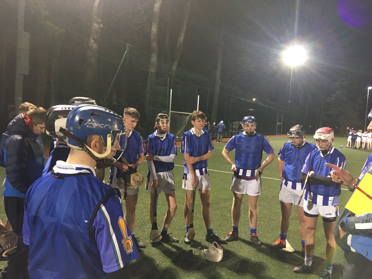 an_feardorcha's tweet photo. @Bodengaa Iomáint faoi 16A Baile Buadáin Naomh Éanna 1-11 Nás na Rí 1-11 ag leath ama. https://t.co/lVGReuFNZ4