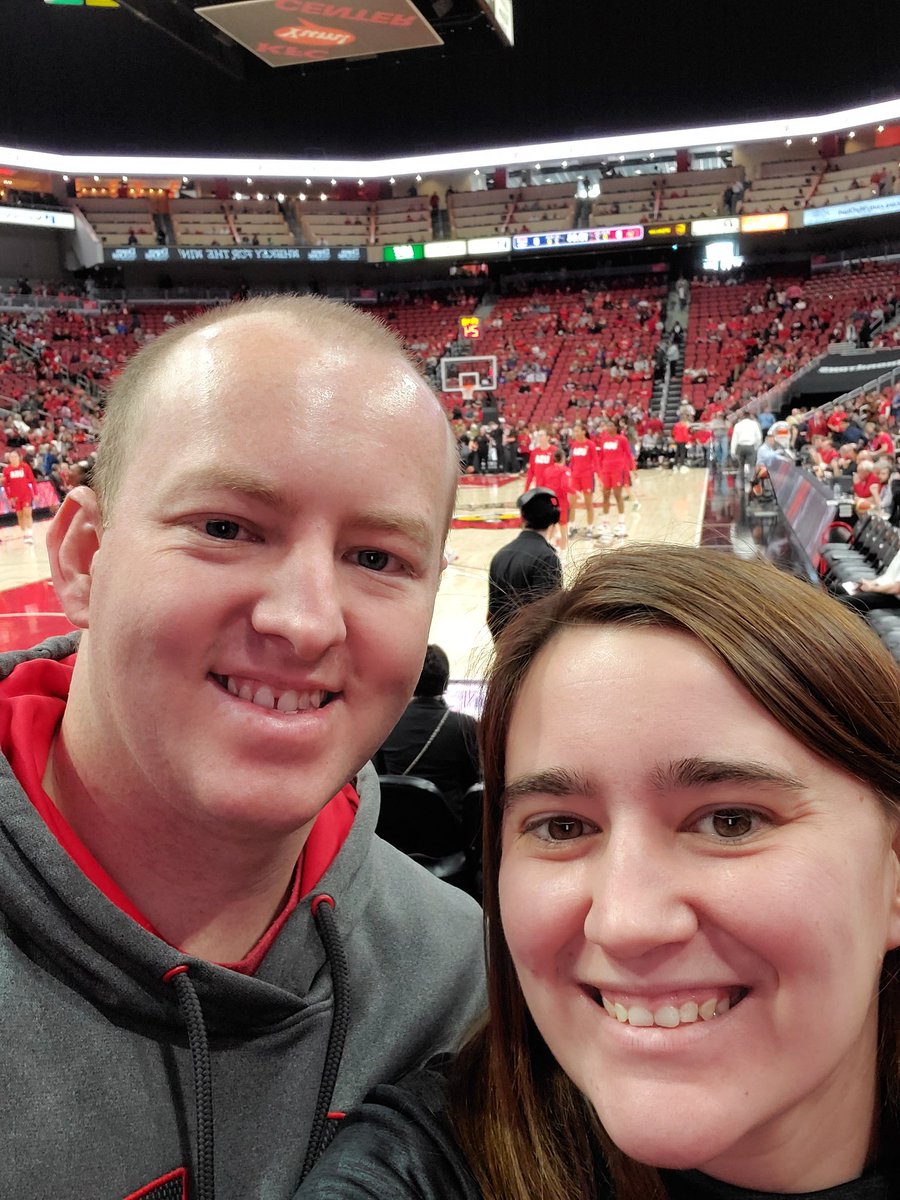 B_Dub_49's tweet photo. Thanks for the birthday gift @OHbowhunter09 #USABWNT @UofLWBB @usabasketball https://t.co/UxOVRwQFqa