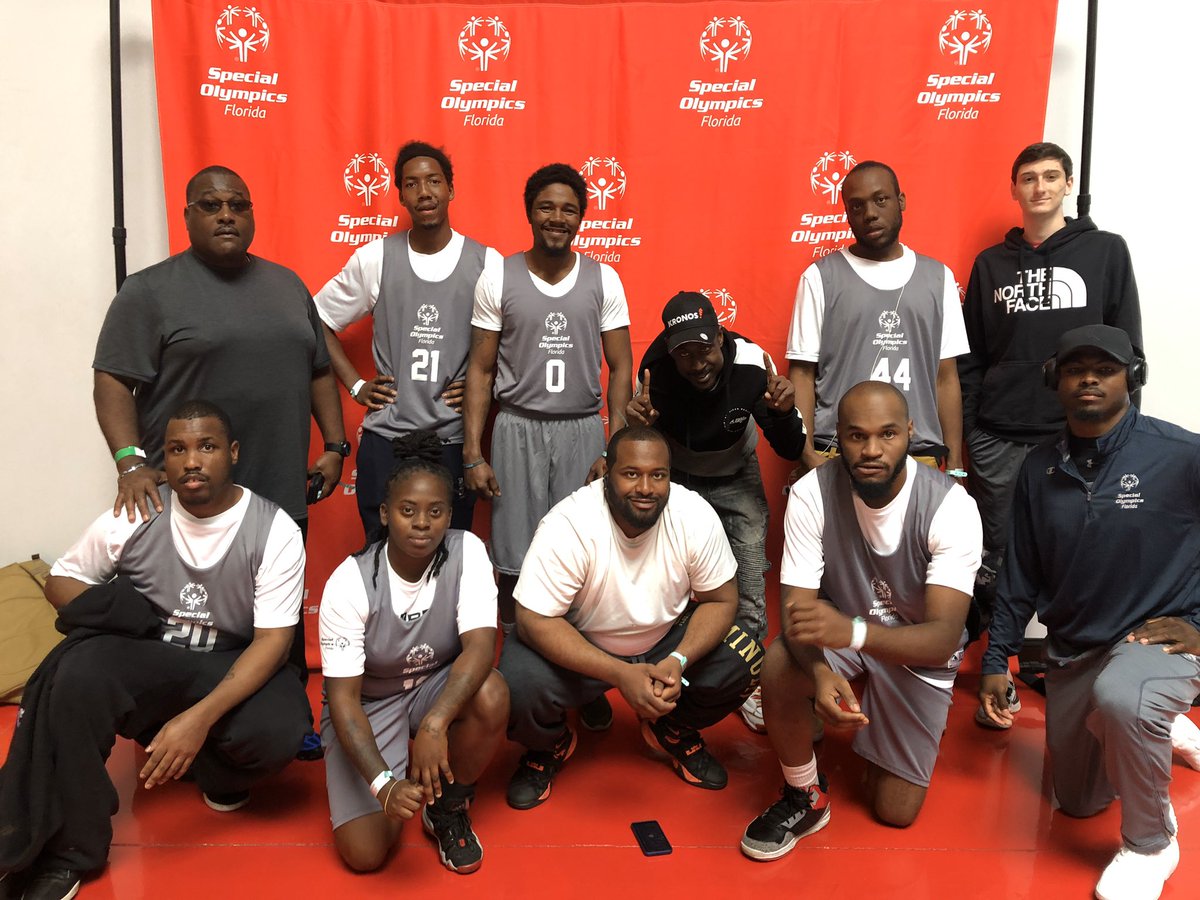 neumelwhodis's tweet photo. What a weekend for #SpecialOlympics & #UnifiedSports in Leon County! A gold, silver and 2 bronzes at the state basketball championships and 10 half-mile finishers of the #TallahasseeMarathon #FSUnified https://t.co/6NP5q1zb5n