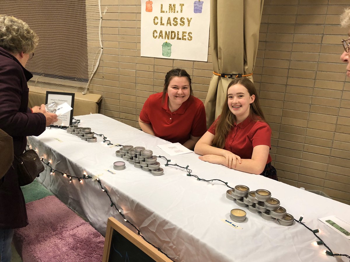 stmattsoc's tweet photo. Thank you for joining us at our School Showcase in celebration of Catholic Schools Week! We are grateful for your support! ❤️ #CSW1920 #StMatthewSchool https://t.co/f0Qx9ni1l2