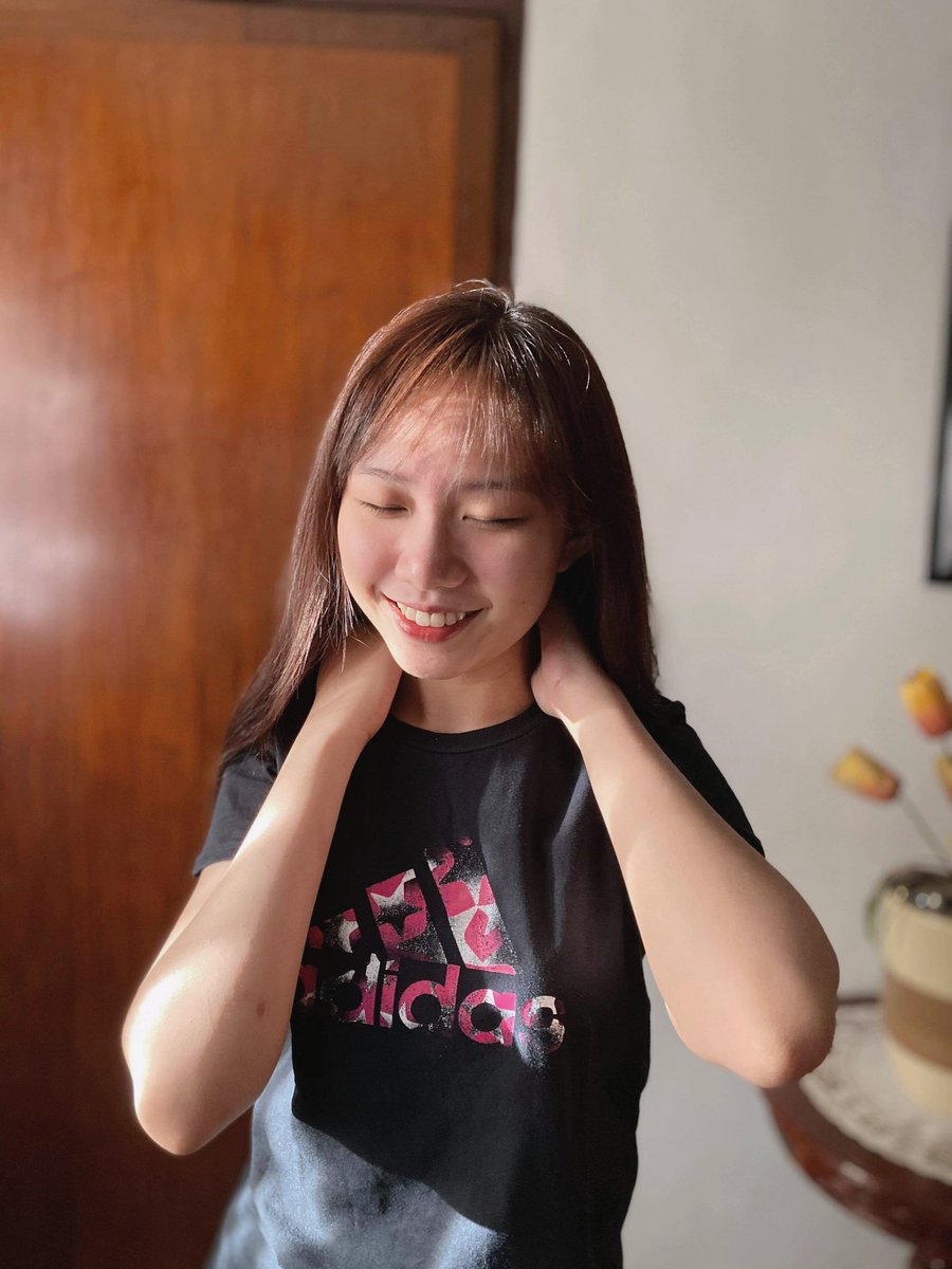 faithshanrae's tweet photo. Good morning! It's Monday and I hope everyone doesn't get too tired kagad sa mga school/work. 💕 Share ko lng kuha ng pinsan ko sakin hahahah #bareface https://t.co/CkD1lllrrS
