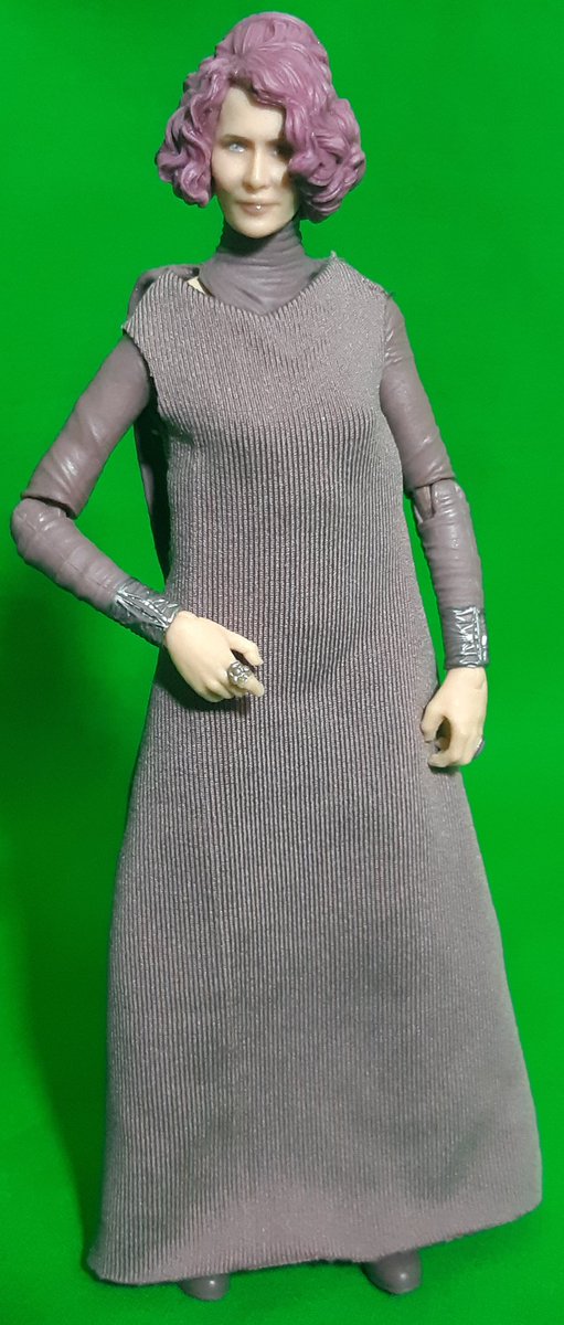 CommanderDB's tweet photo. February 2nd 2020 : #SundayShowcase
Vice Admiral Amilyn Holdo
#Holdo #viceadmiralholdo #StarWars #Hasbro #Blackseries #6inchfigure #TheLastJedi #ActuallyAutistic #toyphotography #figurephotography #actionfigurephotography #twitch https://t.co/fCqfGJCyId