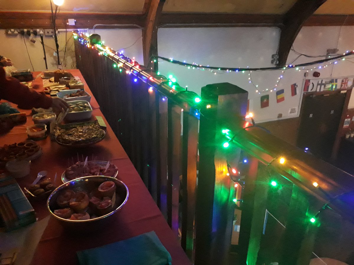 DrJennyRose's tweet photo. Tonight #Lancaster reflected on friendship, shared history and shared hopes for the future🇪🇺🤗🇬🇧
@LancasterForEU
❤#LoveLancaster for celebrating languages, food, dance & community 🗺🌹🤩🎶
#GregsonCentre #Europa https://t.co/Pe64ZzNhDU