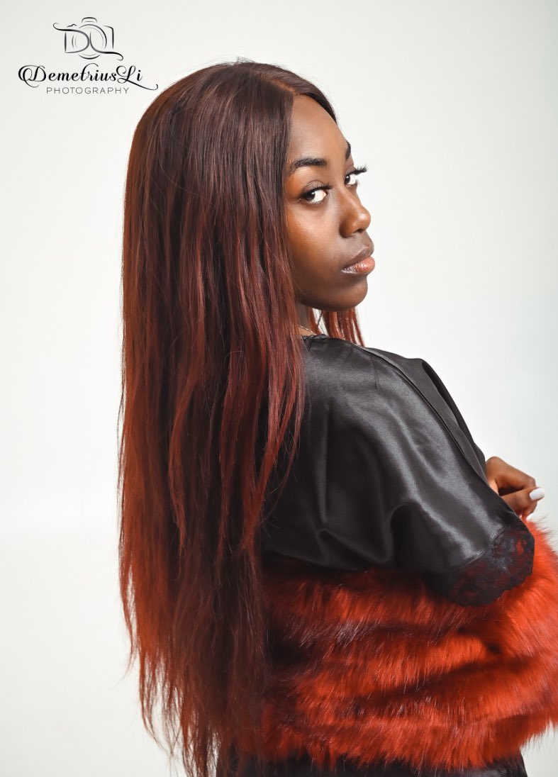 zanaide1's tweet photo. A lil red never hurt🤤🤤❤️ https://t.co/JklMHTb27c