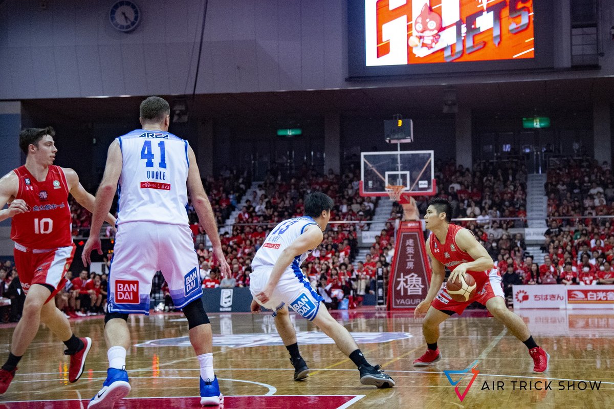 may_katsumahiko's tweet photo. Bリーグバレンタイン、原選手なのですね！
（気付くの遅い！！！）
原選手大好きなAIRTRICKSHOWフォトグラファー、勿論撮ってます(笑)。票伸びるといいなぁ。
#Bリーグバレンタイン 
#原修太
https://t.co/LpXytK3bBg
#airtrickshow #空飛ぶチャリ #bbproject @bb_project_bb #jumpersstore https://t.co/JuJUMpwvKc