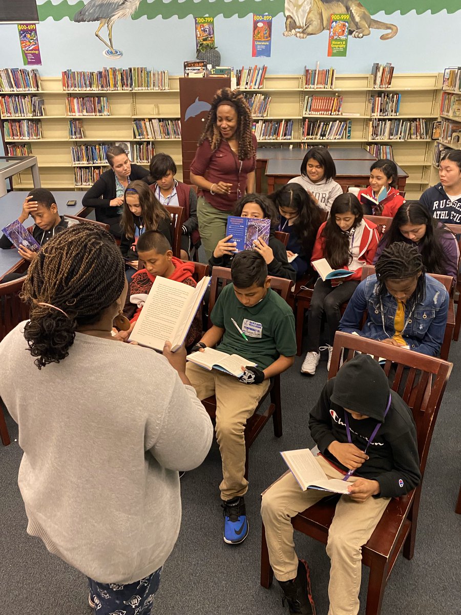 SLMSDolphins's tweet photo. Amazing literacy week celebration at SLMS!! Dolphins are on the RISE!! #godolphins #rise #catchourwave @jmostal18 @Jonatha69053834 @CSemisch @mrhhamm https://t.co/C1VexsjHh3