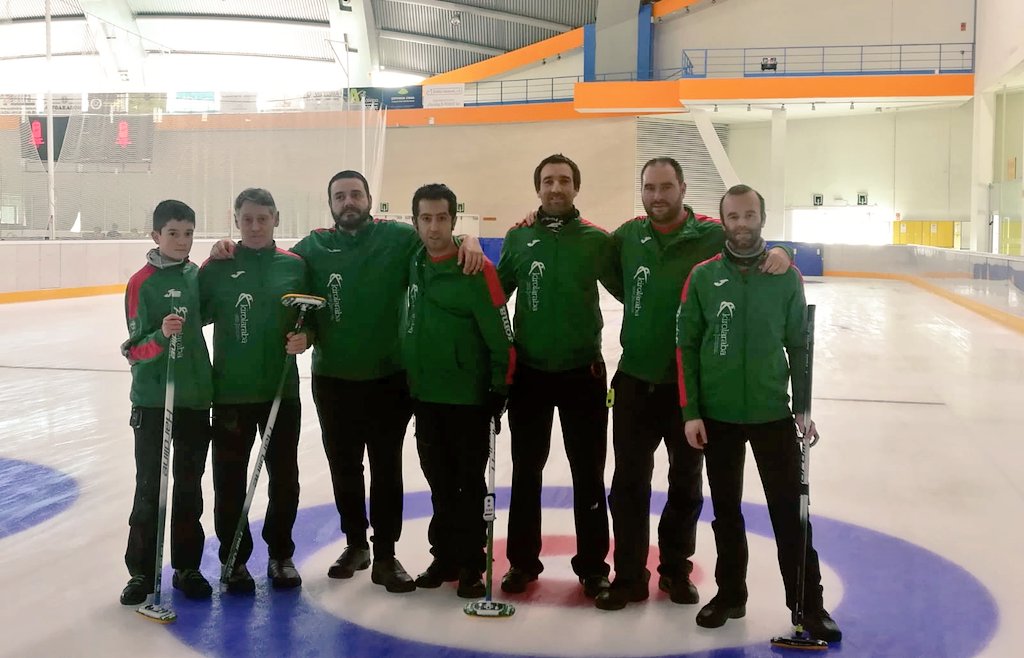 Harrikada Curling tweet media