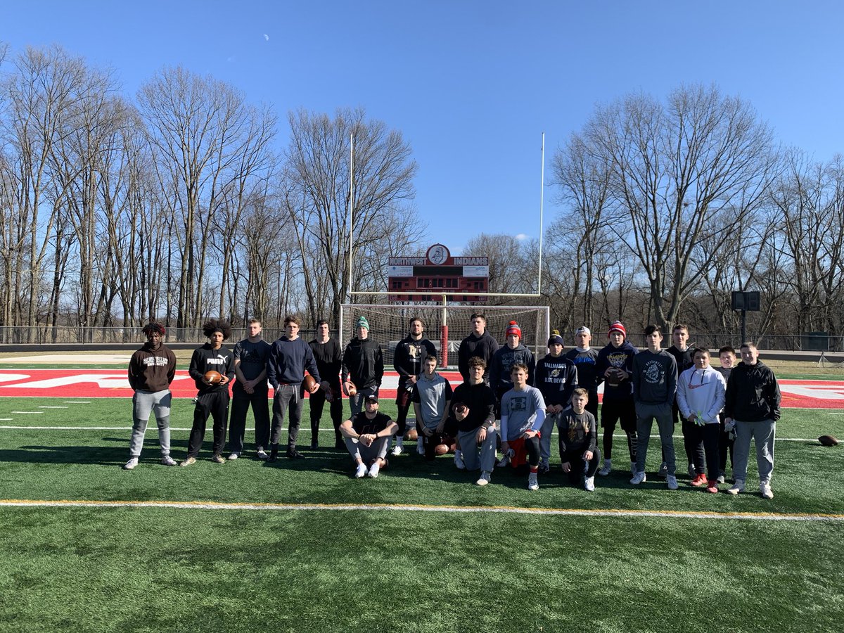 AIR_IT_OUT_13's tweet image. Super Bowl Sunday QB Skills group today at Ballard QB Academy. More new faces, more great work.  Appreciate the effort today. Great job. #KeepComing #OffseasonGrind