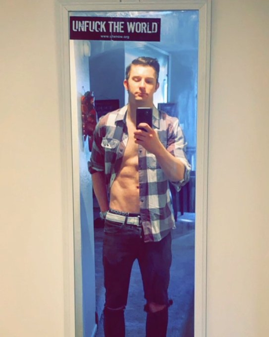I think I&rsquo;m properly half dressed for Super Bowl Sunday! 😈 https://t.co/7AuobeACb8<a href="/tag/summer"class="tags"><span>#summer</span></a><a href="/tag/puppy"class="tags"><span>#puppy</span></a><a href="/tag/doglover"class="tags"><span>#doglover</span></a>