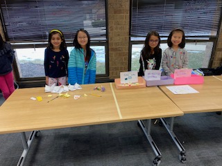MrsStewart019's tweet photo. Second grade had a blast at the goods and service market place! https://t.co/Tl5NQfyLGF