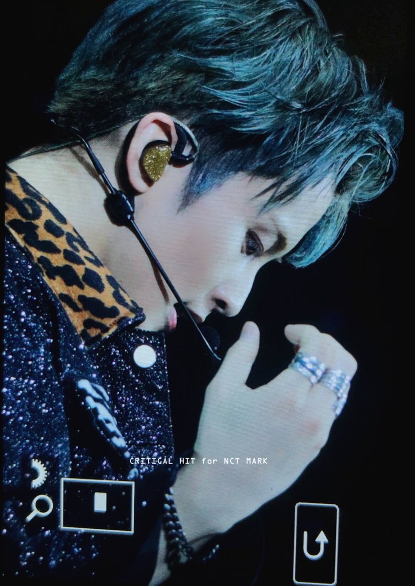 criticalhit0802's tweet image. 200201 #SuperM #MARK #마크