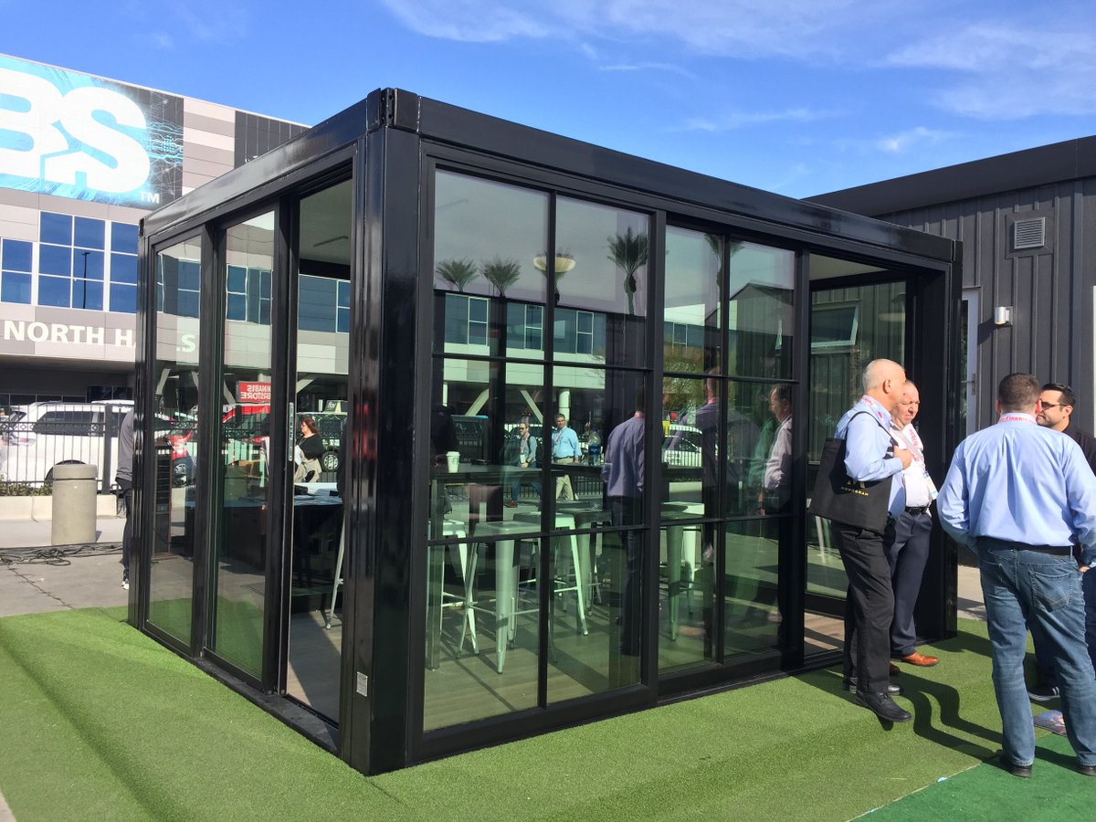 Northeast_abc's tweet photo. Moving glass walls and windows reach new heights of luxury and refinement with Western Windows simulated steel.
#northeastbuildingsupply #architecturalbuildingcomponents #IBS #IBS2020 #lasvegas #construction #homebuilders #windows #westernwindows #simulatedsteel #homeimprovement https://t.co/b9Td8rqQtS