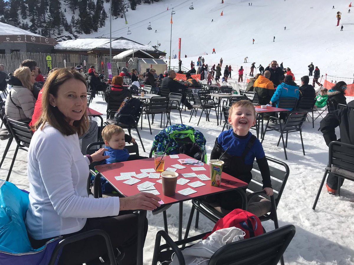 StevenPark_12's tweet photo. Two great days skiing so far! ⛷ @Katk01 https://t.co/IyRSjtlpqf