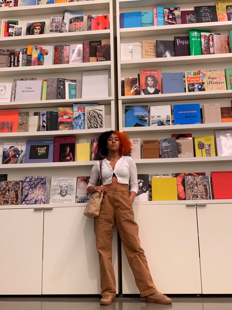 elevated_caro's tweet photo. I told myself once I turn 20 that I will takes more pics, go out and get cute. I decided to start 3 months early because why not. ๐ค๐คท๐ฝโโ๏ธ
#thecaroway https://t.co/8MDL3nkVzy