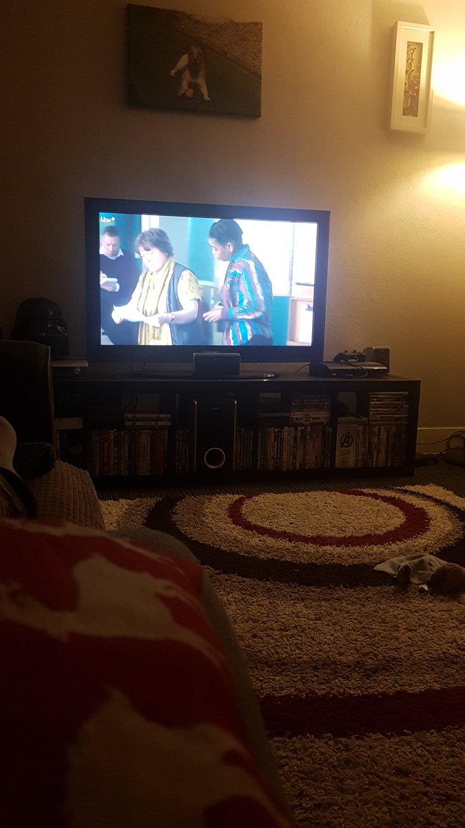 This is what sunday night's are for #VERA <a href="/BrendaBlethyn/">Brenda Blethyn</a>