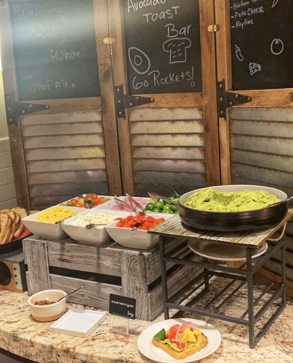 TC_Chefs03's tweet image. Brunch, Bars, and Flights helped us start the day off strong. Brunch menu that included Avocado Toast Bar, Cereal Bar and a Mimosa Flight. Enjoy the rest of your day!