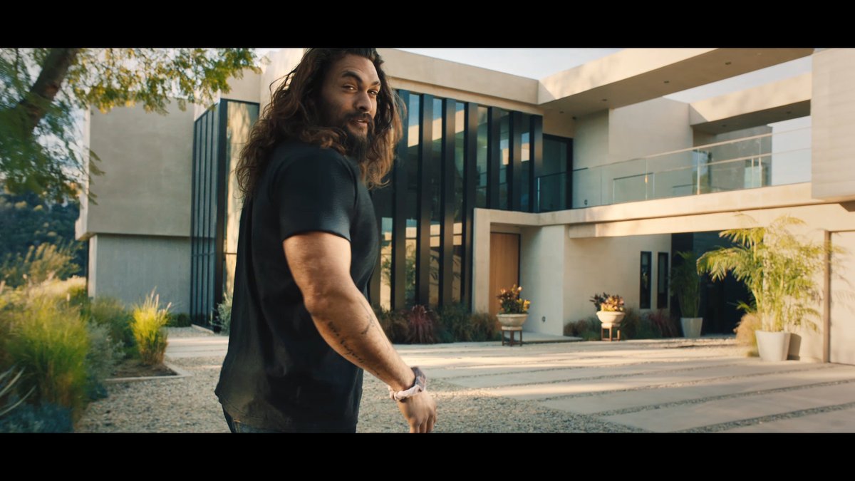Home. Where comfortable means no shoes, no wig, and no β¦ ? π€
See how Jason Momoa gets comfortable at home and how we can help you #GetComfortable financing one.