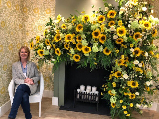 LovingHome1's tweet photo. Thanks @SpringAutFair @floralsilk for another fab show! Aching feet but looking forward to Spring!!! https://t.co/J37RyBi7ya