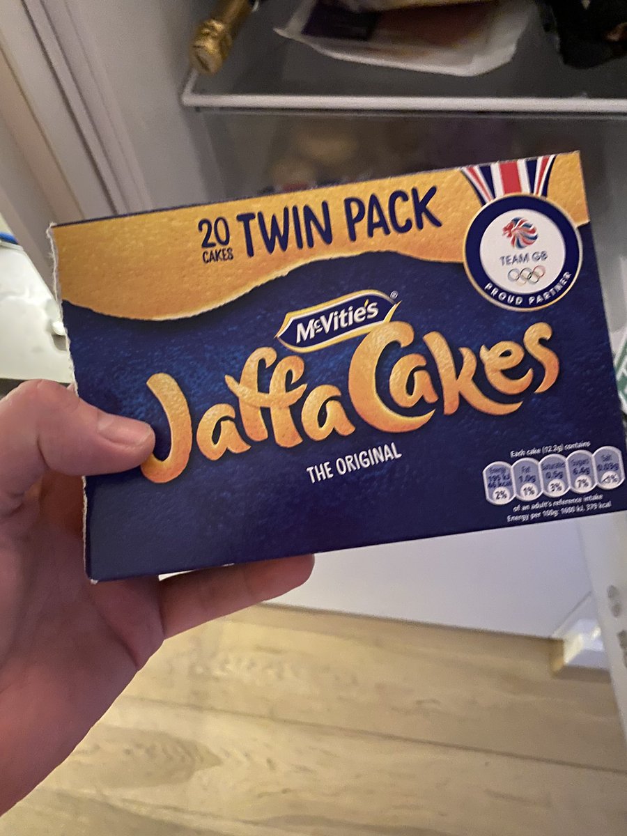 johnrahers's tweet photo. £1 at Sainsbury’s. #bargs https://t.co/KT8H2WFZOI