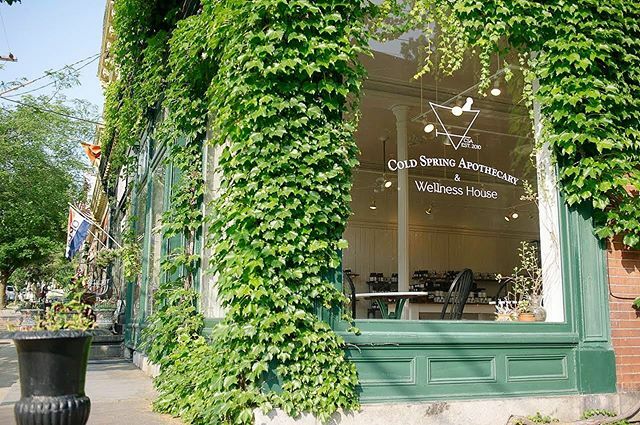 CSAPOTHECARY's tweet image. Remember when it was warm and plush outside?
.
.
Yeah neither do we🌿 ift.tt/2Opewl4