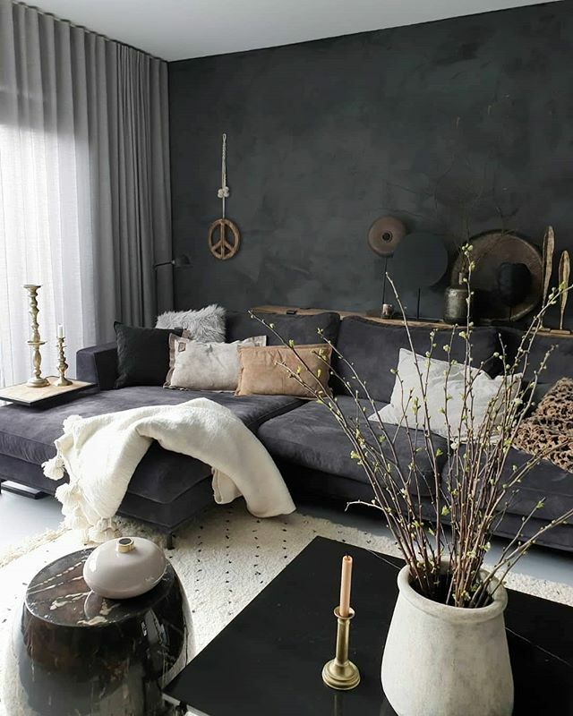 What a super comfy place to spend your Sunday especially a Superbowl Sunday! 📷 @huizedop 
#interiors #livingroom #darkcolors #greylivingroom #lounge #sunday #superbowlsunday #chic #glamourous #homedecor #vase #throw #comfy #comfortable #decor #homedecor ift.tt/37Sg4eT