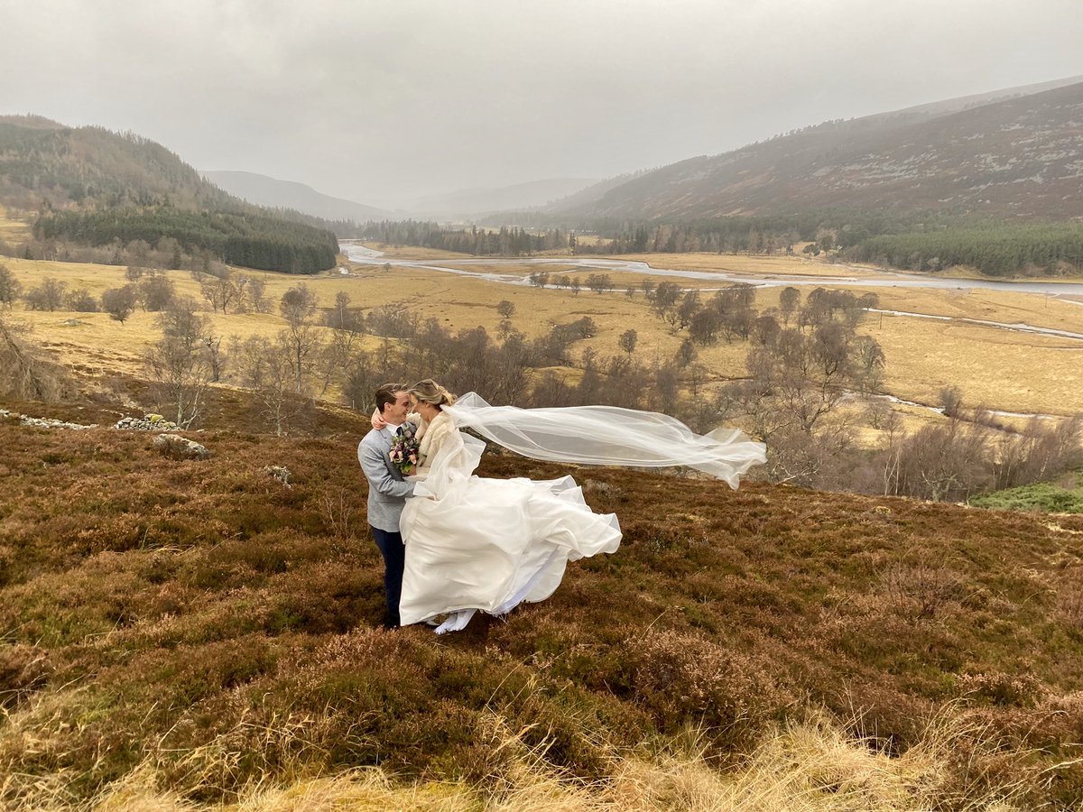 Our first #elopement of the year, Aleisha and Jake all the way from 🇦🇺 Such a lovely couple 🥰😘🏴󠁧󠁢󠁳󠁣󠁴󠁿  #weddingday #wildscottishweddings