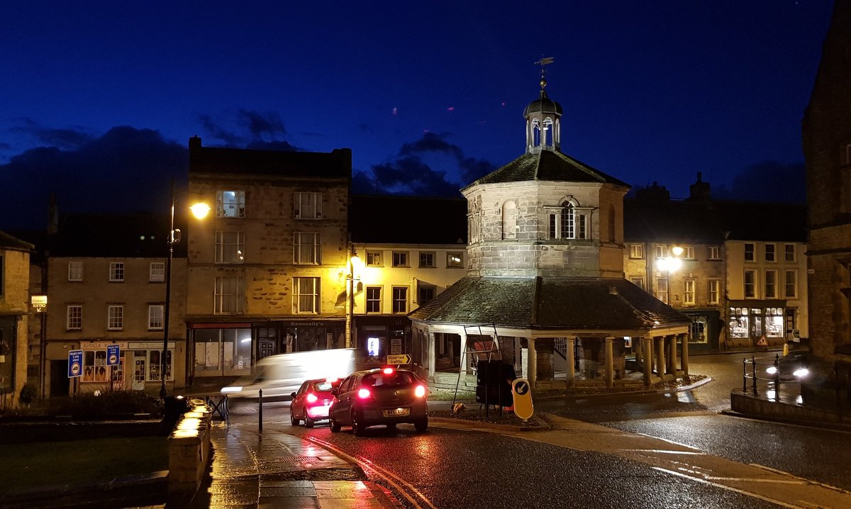 Just a quick #phoneshot when we were out with friends in #barnardcastle tonight. <a href="/teesdalemercury/">Teesdale Mercury</a> <a href="/ExploreTeesdale/">Explore Teesdale</a> <a href="/FiveRiverside/">Five_Riverside</a> <a href="/ThisisDurham/">This is Durham</a> <a href="/OSleisure/">OS Leisure</a> <a href="/Living_North/">Living North</a> <a href="/TheNorthernEcho/">The Northern Echo</a> <a href="/NHeartlands/">Northern Heartlands CIO</a> <a href="/BarnardNews/">Barnard Castle News</a> <a href="/BarneyCouncil/">Barnard Castle TC</a> <a href="/BarnardCastleuk/">Barnard Castle Life</a> <a href="/teesdalecheese/">Teesdale Cheesemkers</a> <a href="/teesdaletweets/">Boot and Shoe</a>