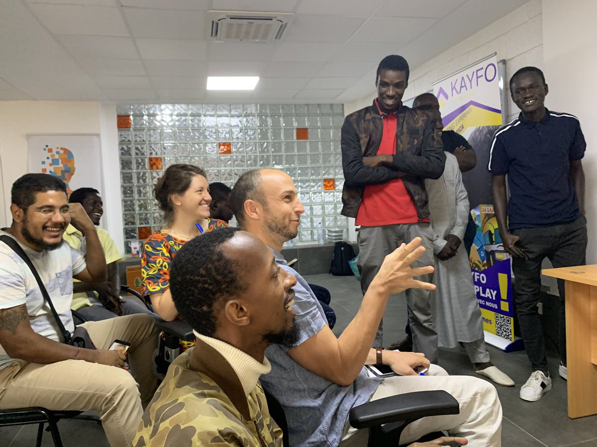 AdrienSchwarz75's tweet photo. 1ère #GgJd Dakar ! 4 jeux extra développés en 48h! Bravo aux participants! De la 3D, de la 2D, des univers déments ! La Teranga sera un acteur moteur du gaming Afrique! @AcademySonatel @TerangaTech @FranceoSenegal @helloyux @KayfoGames @IFSenegal @IFParis Li ci kanam mo dakhe ! https://t.co/XVLtkUle1V