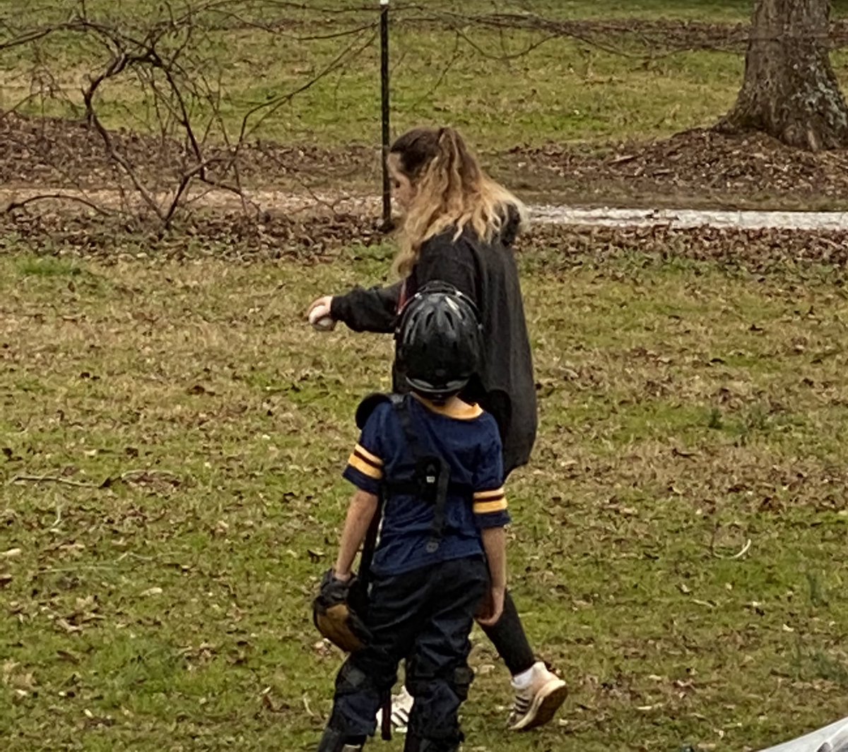 cheryl_murray21's tweet photo. This right here is why I coach...

This weekend 2 of my players have volunteered their time (separate occasions) between their crazy schedules 2 invest in the next generation of ball players.  

So thankful to coach grateful girls who give back! ☺️  @ivanmacdonald @kam_caldwell1 https://t.co/LkfNAcvU9T