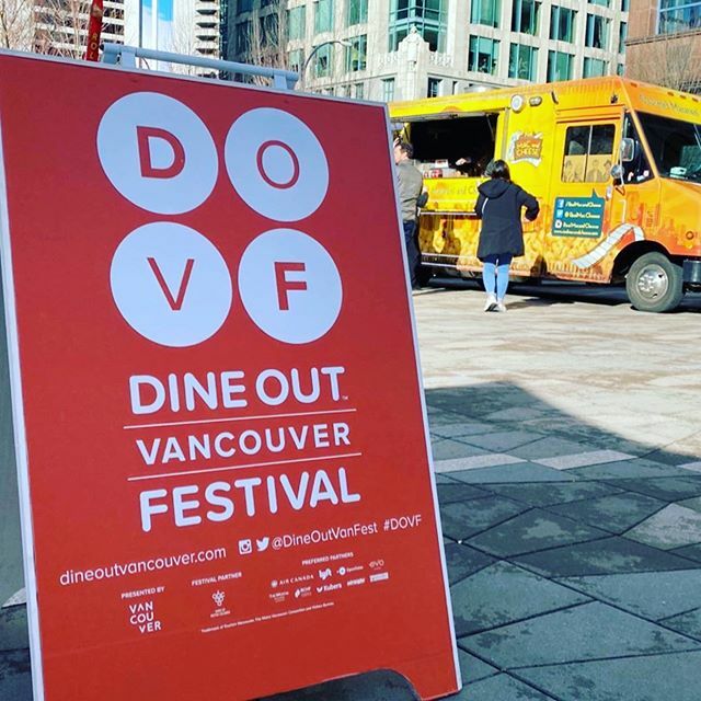 @streetfoodvancouver Day 3! Sun is shining! We have great food, great music and great weather to ease your Sunday soul. #streetfoodcity #vancouverartgallery #dineoutvancouver #weekendmood ift.tt/36SPkK1