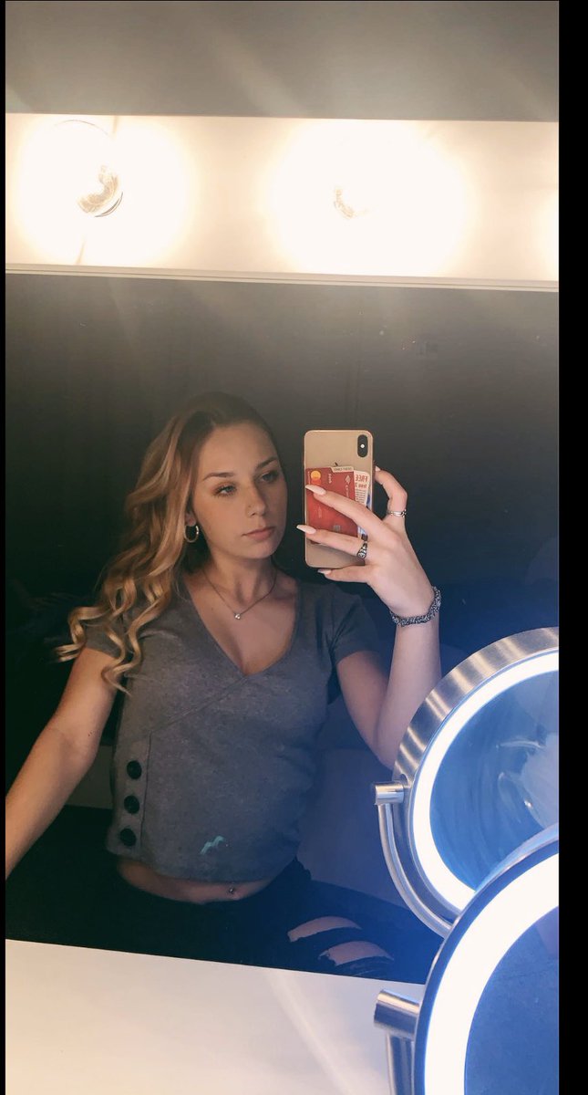 Tristyn_leigh18's tweet photo. <3 https://t.co/OA8J5FzXME