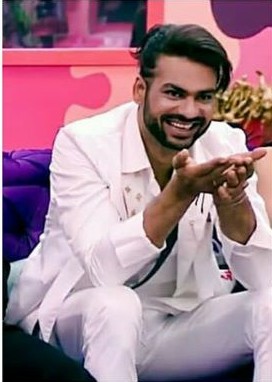 LimpiRiya's tweet photo. #Favorite 💞💞💞
#VishalAdityaSingh 
#BB13OnVoot https://t.co/Aq40EU1P6p