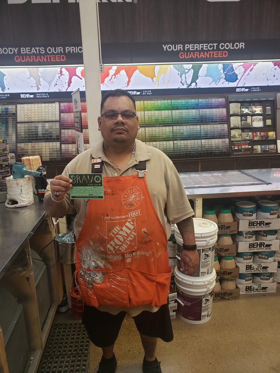 Mario taking care of the customer's way to go 👏👏👏👏☝️