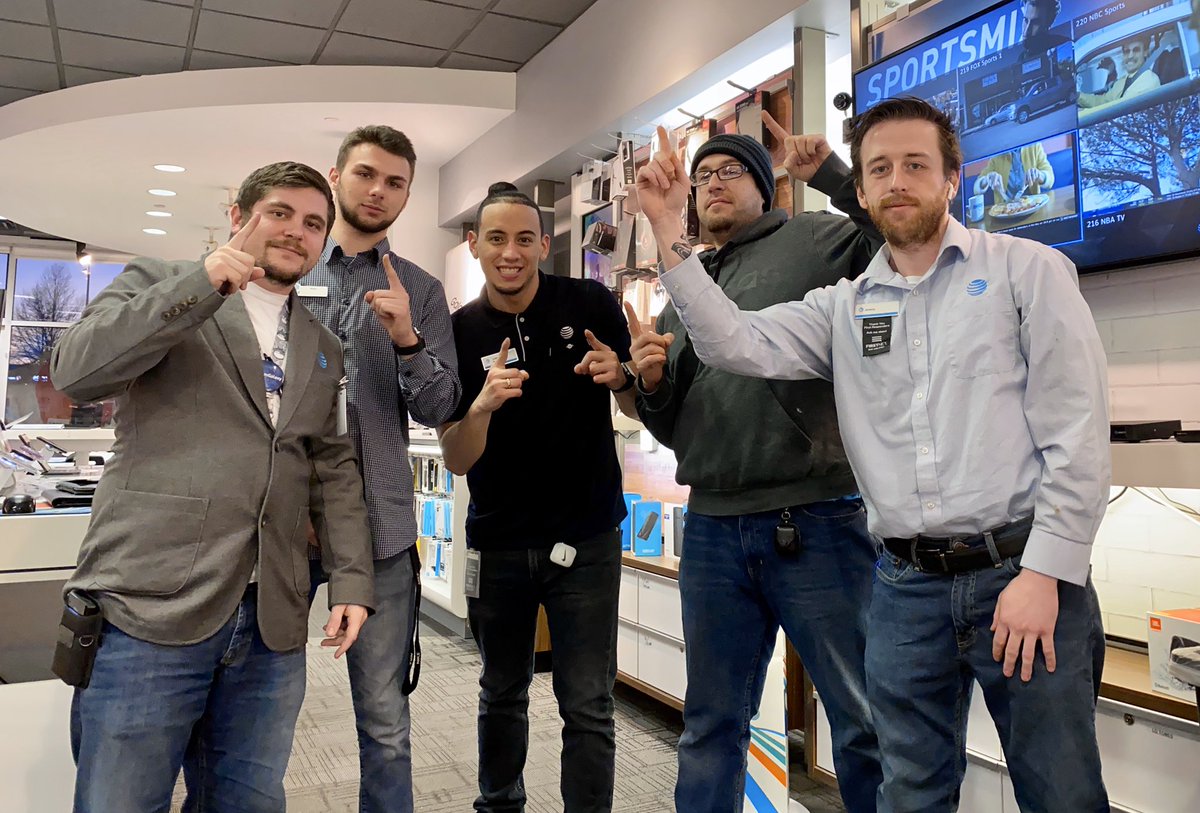 Juan Montano (@king_jmontano) on Twitter photo #SundayFUNday at the
#RoyalPalace ๐
Ran it up with the fellow Kings ๐คด๐ป Held their crown high ending #3 in the East for ppvgas once again ๐๐ผ
Also our newest ๐คด๐ป<a href="/natebeitzel/">nate</a> ending #1 in the Mid-Atlantic with 10 ppvgas 1st day after training ๐ค #Kingdom ๐๐ผ #DawgPound ๐ช๐ผ #SundayFUNday at the
#RoyalPalace ๐
Ran it up with the fellow Kings ๐คด๐ป Held their crown high ending #3 in the East for ppvgas once again ๐๐ผ
Also our newest ๐คด๐ป<a href="/natebeitzel/">nate</a> ending #1 in the Mid-Atlantic with 10 ppvgas 1st day after training ๐ค #Kingdom ๐๐ผ #DawgPound ๐ช๐ผ
