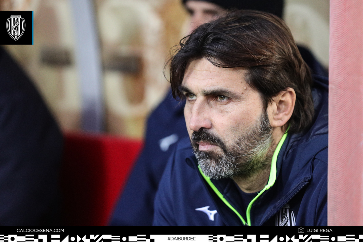 calciocesenafc's tweet photo. 🗣️ "Siamo rimasti corti e ordinati"
🎙️ Il tecnico Wiliam #Viali nella conferenza stampa post #PIACES 1-1
👉 https://t.co/x1MZZsN12E https://t.co/nvYC5uOtgn