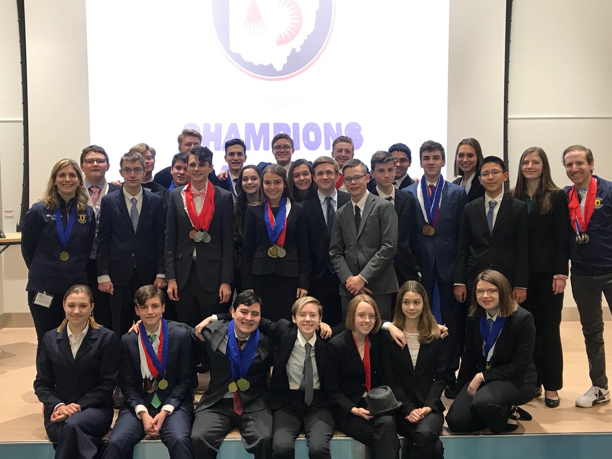 Oakwood_Schools's tweet image. Congrats @OakwoodHigh Academic Decathlon team for a 9th consecutive Regional title.  The team will compete next at the state competition in March.
