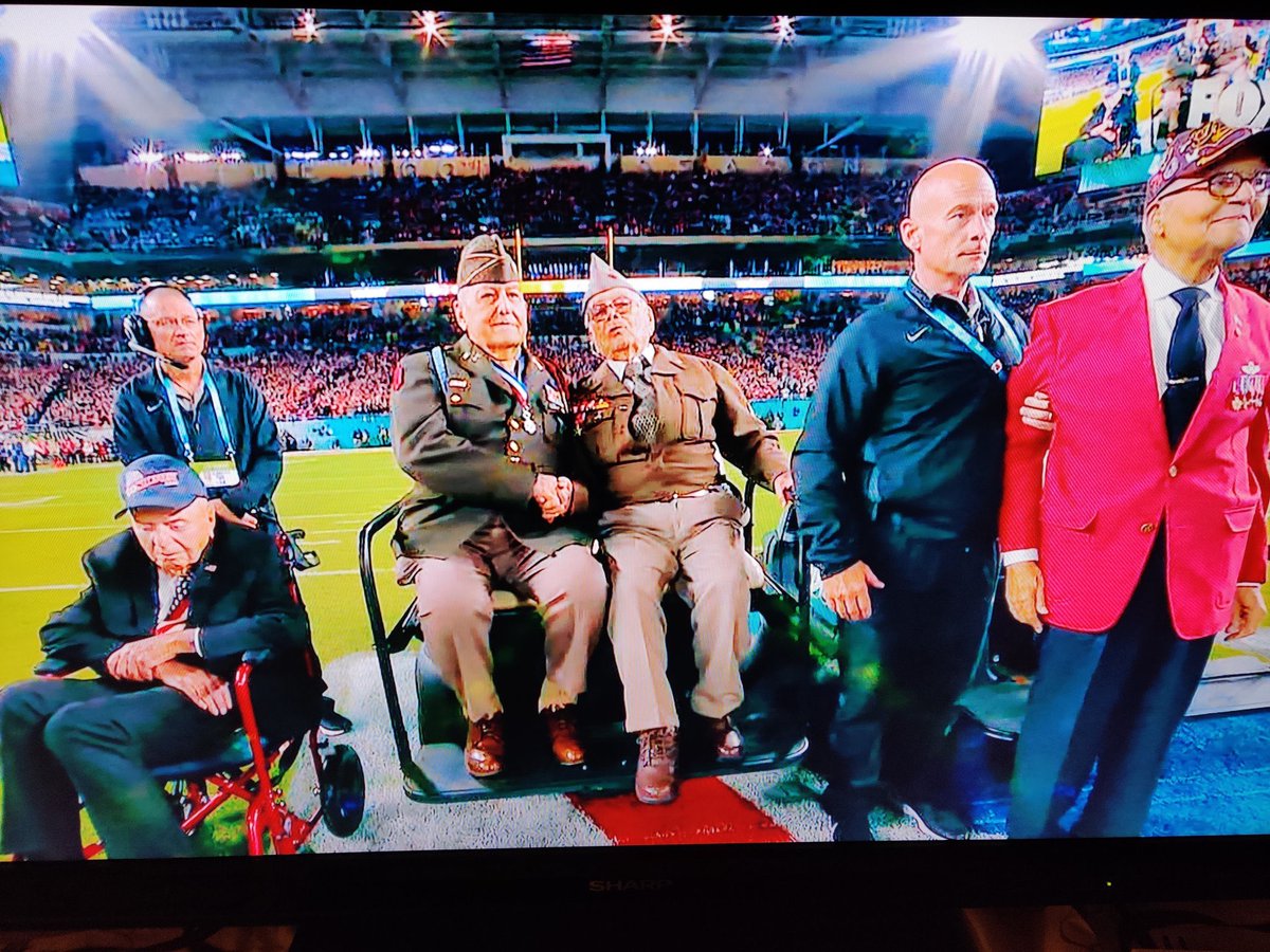 SarahJones828's tweet photo. yall i really am crying during the superbowl because of the WWII veterans. https://t.co/yHKOic75H0