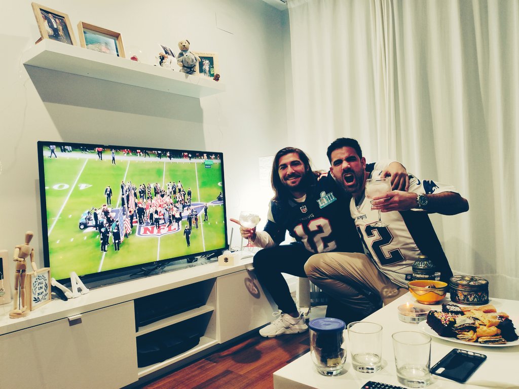 #VamosSuperBowl number 12 players!
