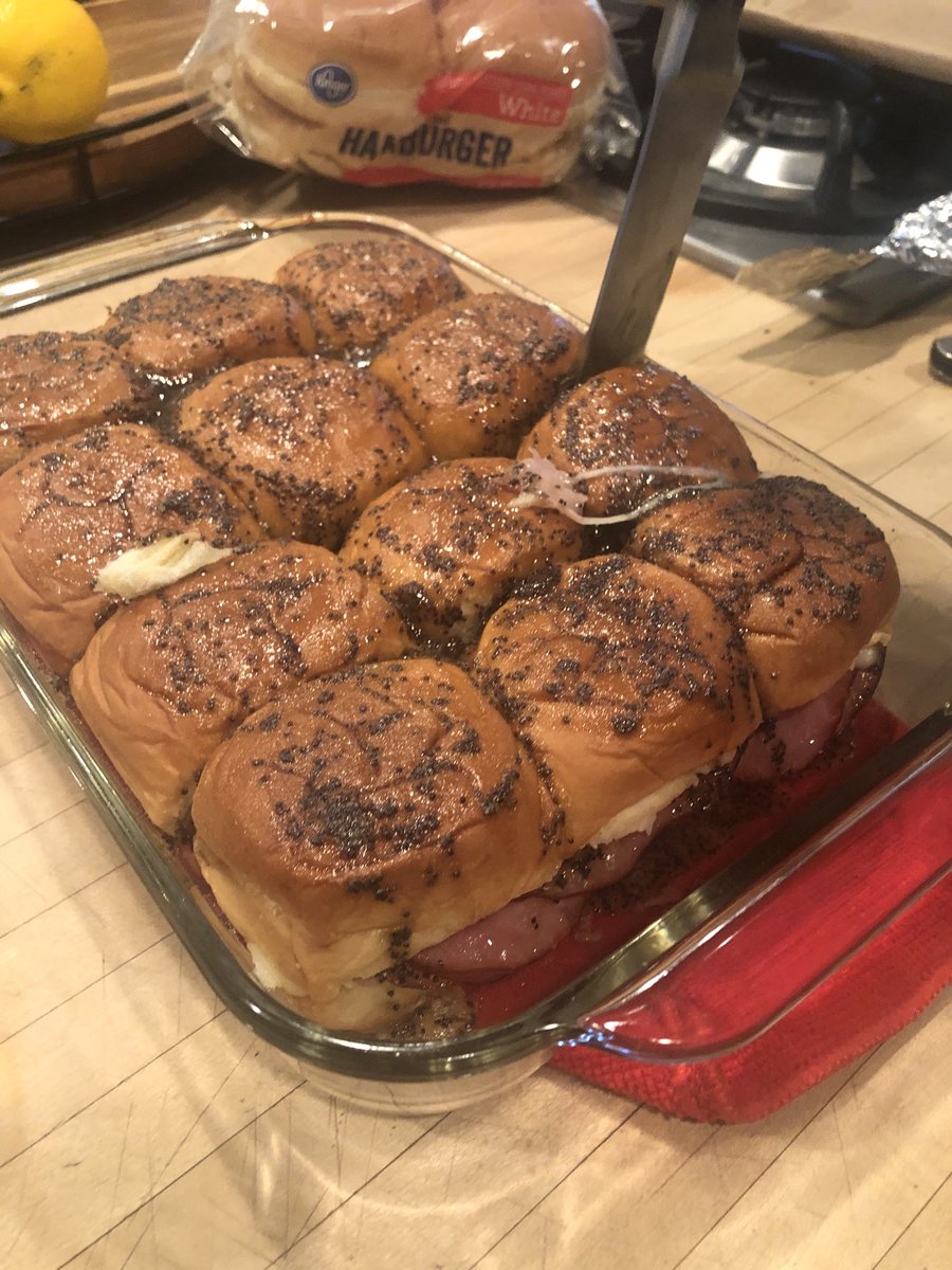 jvanlokeren's tweet photo. Our Super Bowl just got better thanks to you ⁦@siriouslydelish⁩ ! The best!@carsondaly #todayfood https://t.co/glly74VYny