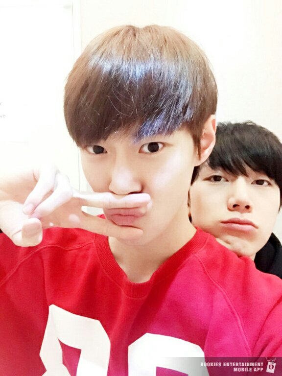 manggaphun's tweet photo. ข้างบนตัดต่อ แต่อันนี้ของจิงแลงอยุ่นะเมื่อ10ปีที่แล้ว https://t.co/qa7gciJWrN