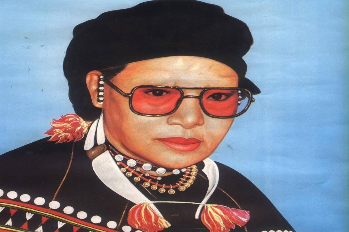 In October 1932, Gaidinliu moved to the Pulomi village, where her followers started building a wooden fortress. While the fortress was under construction, an Assam Rifles contingent launched a surprise attack on her and Gaidinliu, along with her followers, was arrested  #HerosOfNE