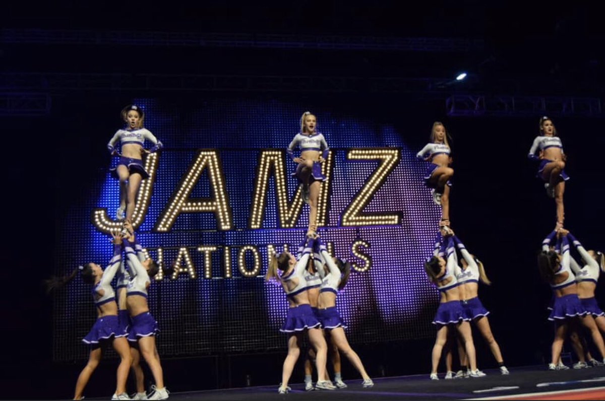 MagicAS_Fantasy's tweet image. Rise and Shine! It’s day two of @JAMZCheer !! 🤩💜