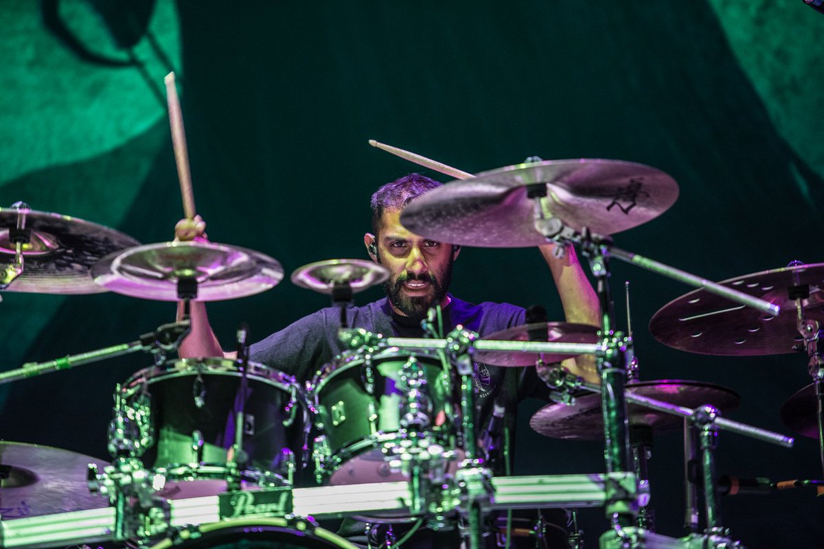 theravenage's tweet photo. π @jaipatel3212
πΈ @KevinWilsonNYC
#TRA #theravenage #jaipatel #drums #metal #britishdrumco #zildjian #remo #vicfirth #pearl #readaudio #protectionracket https://t.co/IFFv4H3jaA