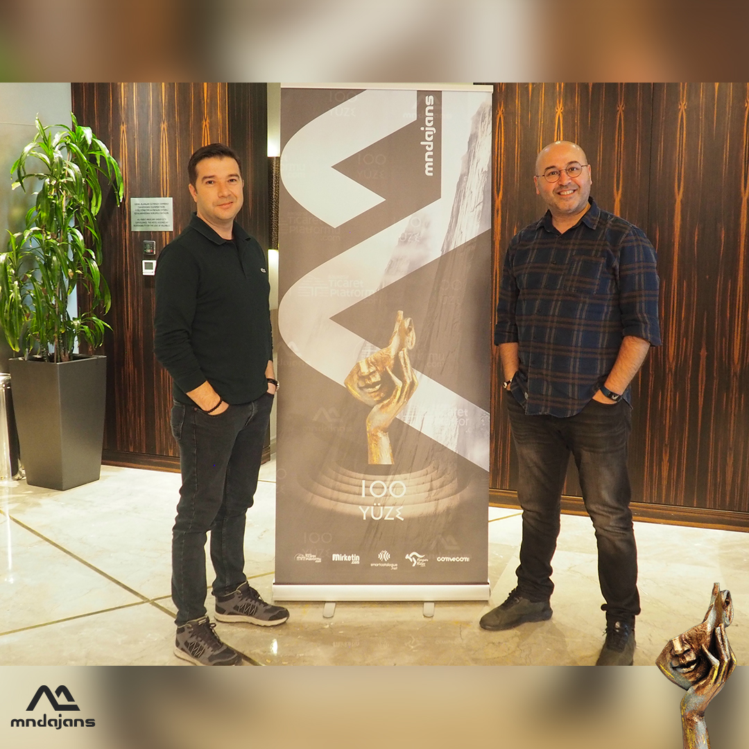 Fox TV Hafta Sonu Çalar Saat Programı Sunucusu, Muhabir ve Haber Editörü İlker Karagöz ile röportajımızı gerçekleştirdik. Cesareti, Merakı, Engin Yorumları ve Tüm Enerjisi ile "100 Yüze - Çanakkale" Kitabımızda yer aldığı için kendisine teşekkür ederiz.
#100YüzeKitap #Çanakkale
