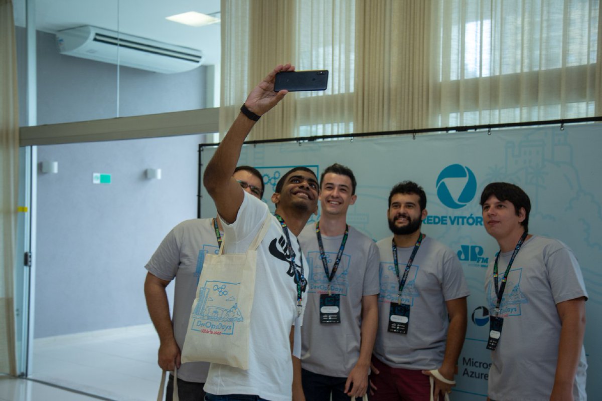 devopsdaysvix's tweet image. Postamos hoje todas as fotos tiradas no evento. Já se achou nelas? 

lnkd.in/eCHApEU

#devopsdaysvitoria #devopsdaysdeverao
