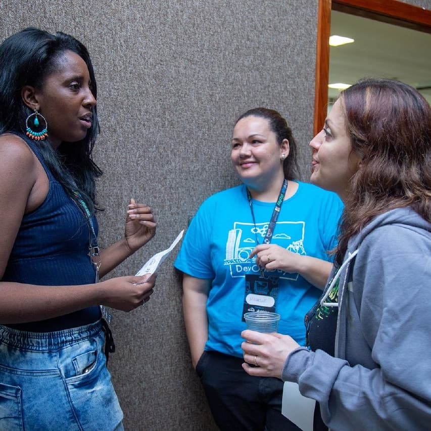 devopsdaysvix's tweet image. Postamos hoje todas as fotos tiradas no evento. Já se achou nelas? 

lnkd.in/eCHApEU

#devopsdaysvitoria #devopsdaysdeverao