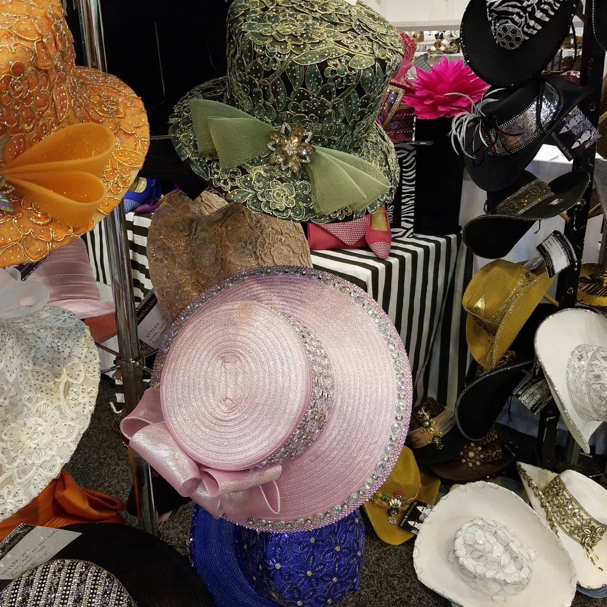 #TASM2020 is obviously all about the shoes...but there's so much more. 😍👒🕶👓 #Day3 #ShoeTrends #BuyersAndSellers #Retailers #ShoeBiz #MensShoes #WomensShoes #Sneakers #Sandals #Boots #TradeShow #ShoeShow #Shoes #ShoeLovers #ShoeAddict #Hats #Sunglasses #Accessories