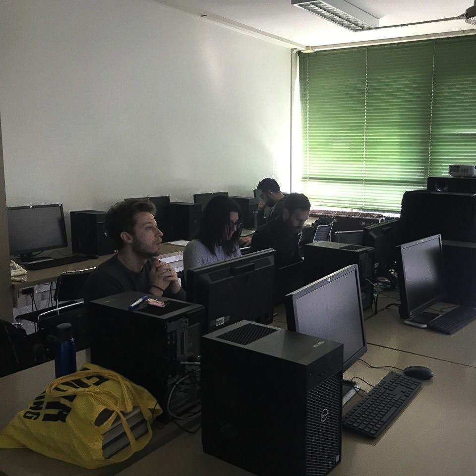 LIMlab_unipd's tweet photo. IFC Workshop @LIMlab_unipd with @geometrygym, #Rhin3D and #grasshopper today! https://t.co/grKO1J3FWR