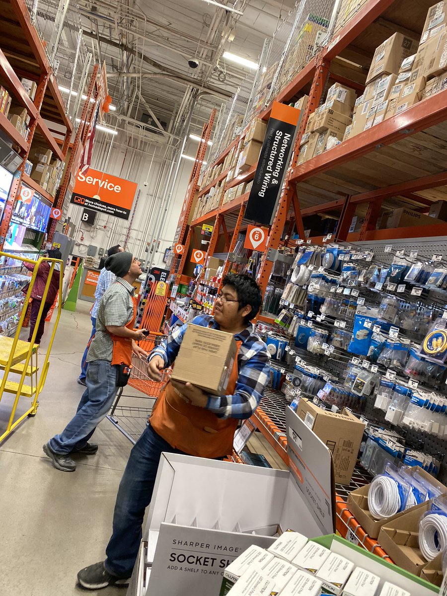 THD3301's tweet photo. Department of the day power pack down. @shandra_hunt @thdsaltarelli @TonjaBarnicle @CaylorLarry https://t.co/sjyunpyBSd